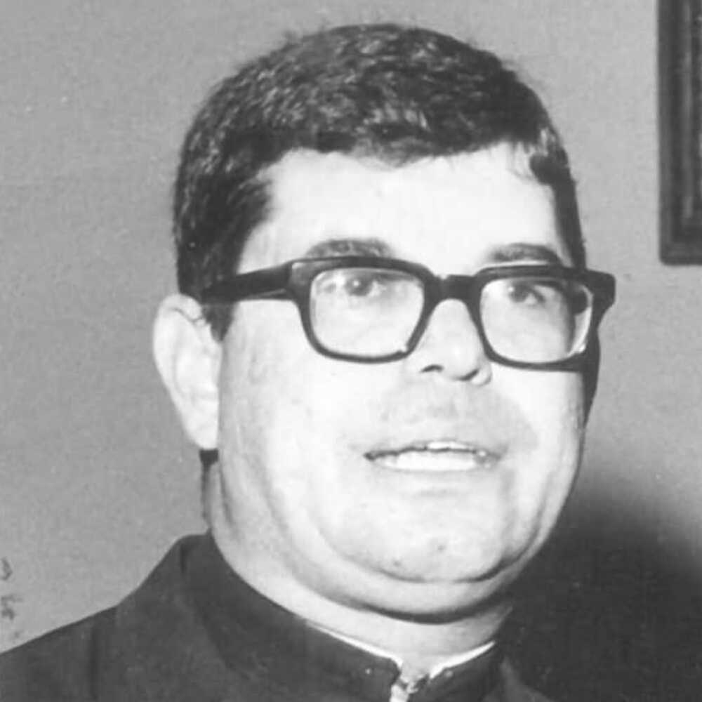 Sacerdote que acelero la inauguración del hospital central de san cristobal